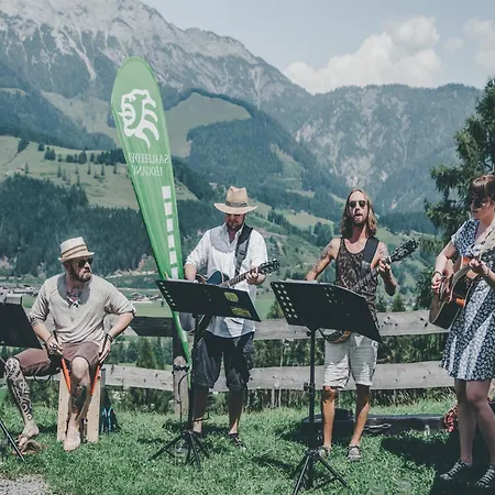 In Saalfelden Near Slopes, Cleaning Included * Lahntal