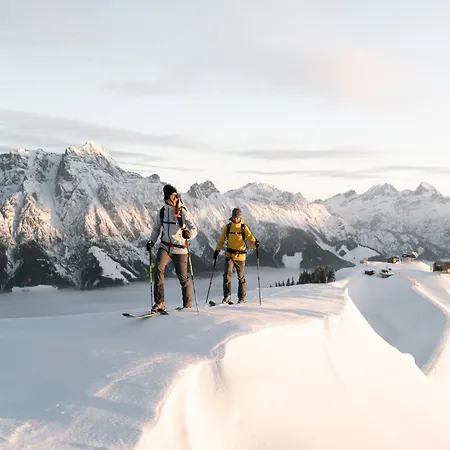 In Saalfelden Near Slopes, Cleaning Included Appartement